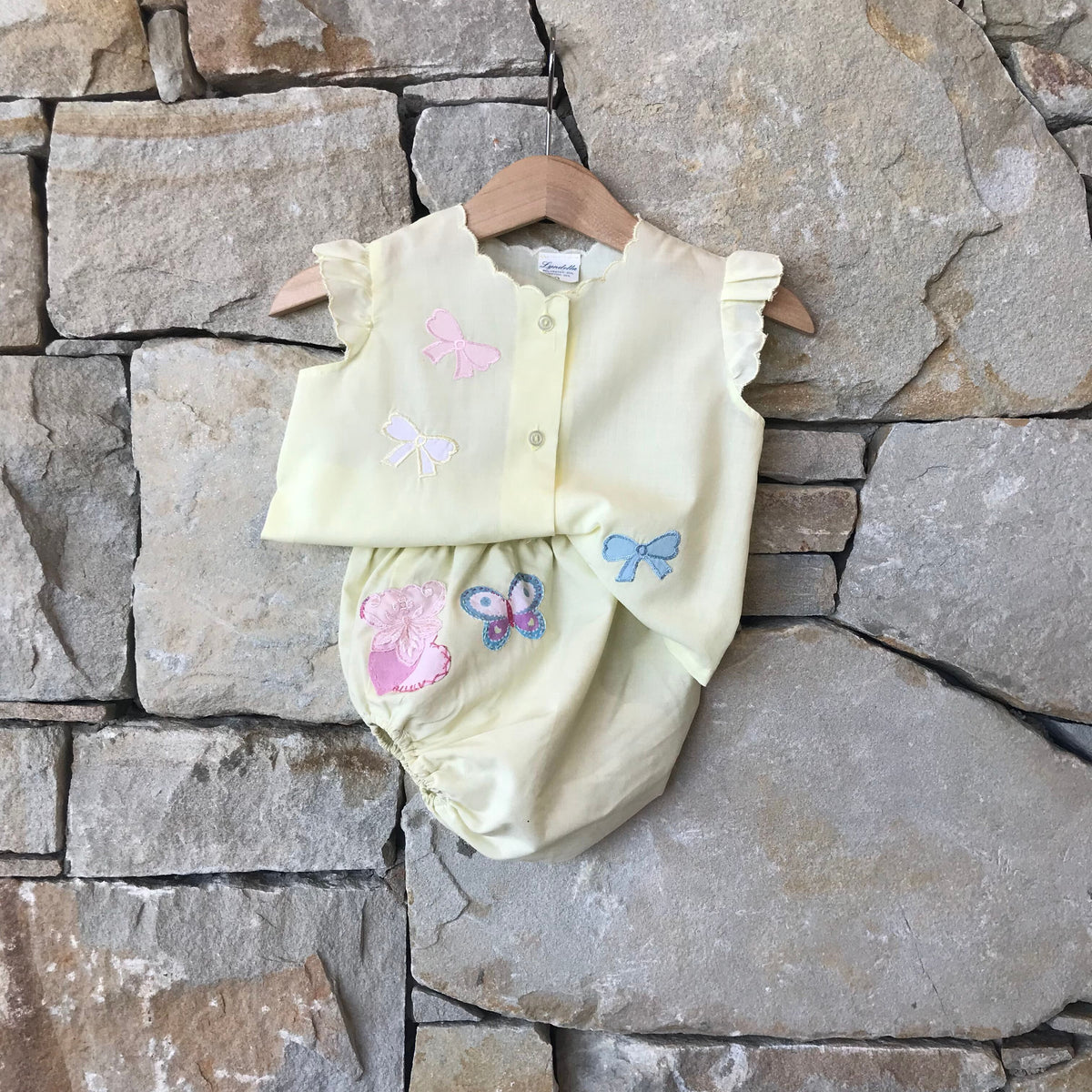 Baby, baby vintage yellow two piece bloomer set - size 0